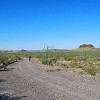 Returning to Sauceda Complex, we were able to ride on a wider road for a while. No retorno ao complexo de Sauceda, nós pudemos usar um pouco a estrada.