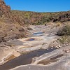 There is no easy connection between the two sections of the Cinco Tinajas. Não há conexão fácil entre as duas partes das Cinco Tinajas. : Big Bend Ranch State Park, Cinco Tinajas