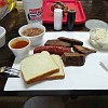 Dinner at Cooper's BBQ.<br>Jantar na churrascaria Cooper's.