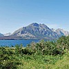 St. Mary Lake. Lago Santa Maria.