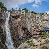 Keith ventured higher than where I was. O Keith subiu mais ainda de onde eu estava. : Apikuni Falls, Glacier NP, vacation 2014