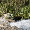 We kept climbing to see more of the falls (notice people below on left). A gente continuou subindo para ver mais as quedas (notem as pessoas lá embaixo na esquerda). : Glacier NP, Rockwell Falls, vacation 2014