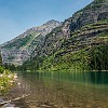 Although there were lots of people we found a quiet area to have lunch by Avalanche Lake. Embora houvesse muita gente nós encontramos uma área para fazermos um lanche às margens to lago Avalanche. : Avalanche Lake, Glacier NP, vacation 2014