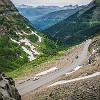 And way down there is the Going-to-the-Sun Road. E lá embaixo fica a estrada Indo-para-o-Sol. : Glacier NP, Highline Trail, vacation 2014