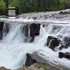 Here's a short video of the falls. Aqui está um vídeo curto das quedas.