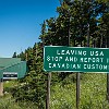 While entering Canada, inexplicably there was a long wait at Customs. Para entrar no Canadá, inexplicavelmente houve uma grande demora na Imigração. : Glacier NP, Waterton Lakes NP, vacation 2014