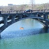 Ponte na Avenida Lamar.