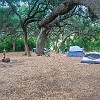 There were 6 tents and room for a few more. Tínhamos 6 barracas e mais espaço para outras.