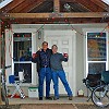 Gary and Patrick at cocktail hour. Notice our Christmas pepper lights. Gary e Patrick na hora dos drinques. Notem as luzes de Natal em forma de pimentas.
