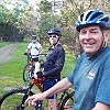 Riding our bikes through muddy trails. Passeando de bicicleta nas trilhas com lama.