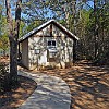 Our favorite cabin: number 56. O nosso mini-chalé favorito: número 56. : Lake Bastrop South Shore